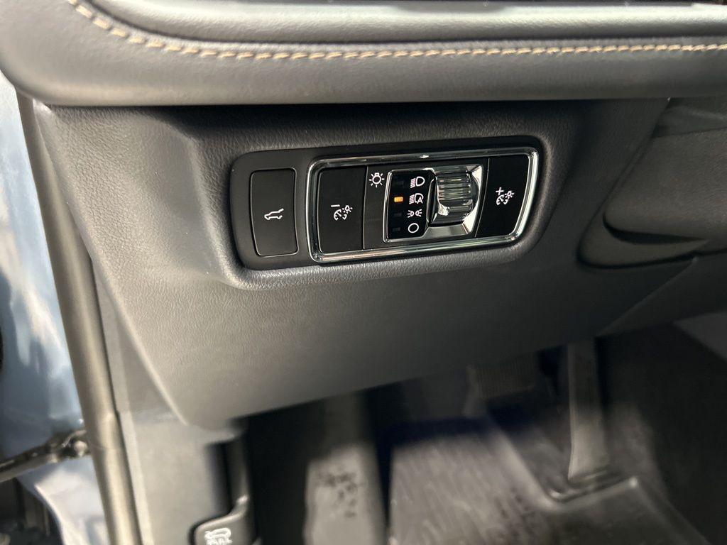 used 2025 Lincoln Aviator car, priced at $68,899