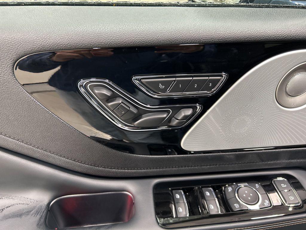 used 2025 Lincoln Aviator car, priced at $68,899