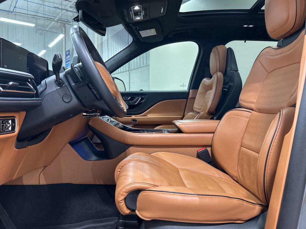 used 2025 Lincoln Aviator car, priced at $76,938