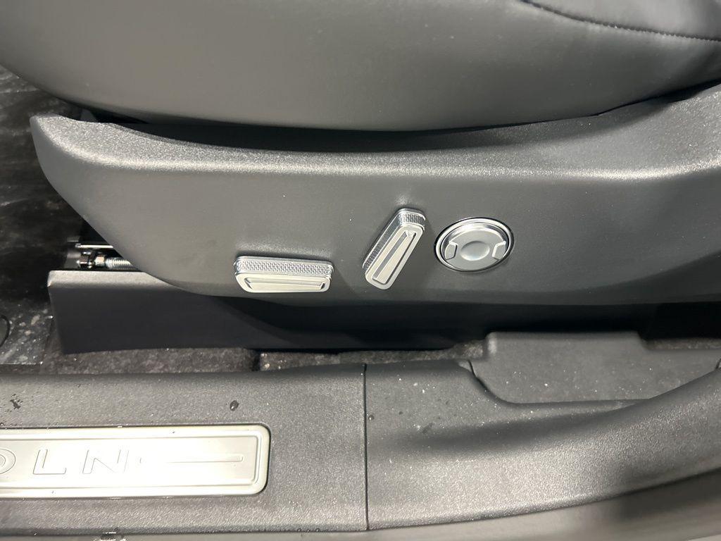 new 2026 Lincoln Nautilus car, priced at $74,022