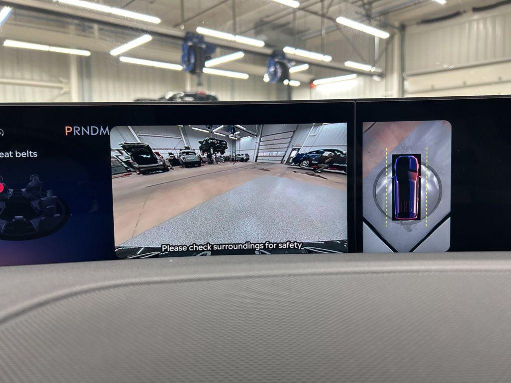 new 2025 Lincoln Navigator car, priced at $106,720