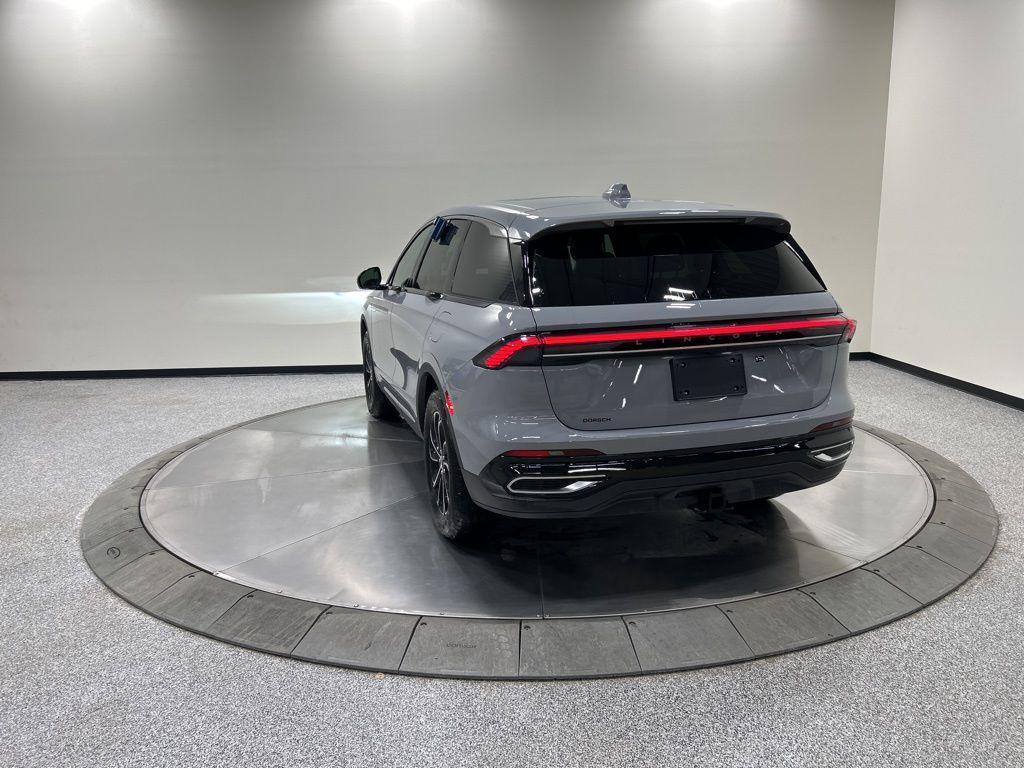 new 2026 Lincoln Nautilus car, priced at $62,196