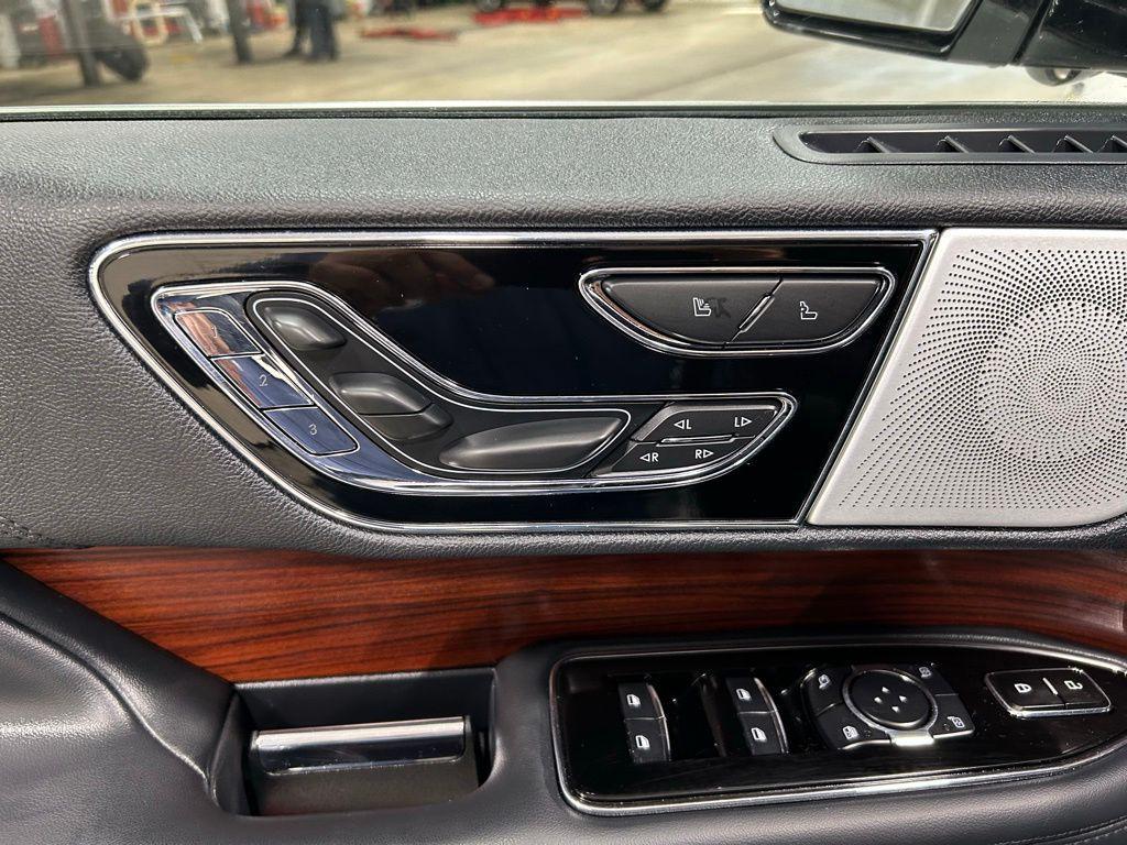 used 2023 Lincoln Navigator car, priced at $57,390