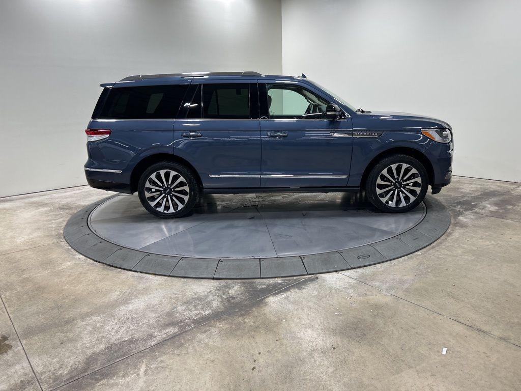 used 2022 Lincoln Navigator car, priced at $42,783