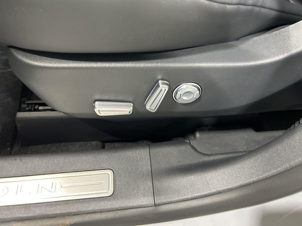 new 2026 Lincoln Nautilus car, priced at $72,527