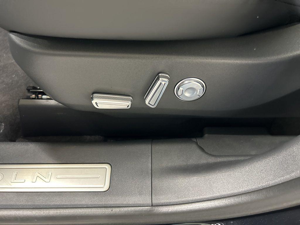 new 2026 Lincoln Nautilus car, priced at $68,179