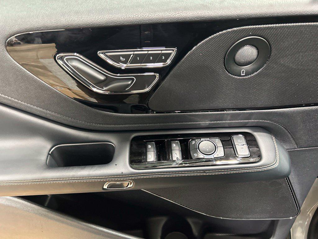 new 2027 Lincoln Aviator car, priced at $69,437