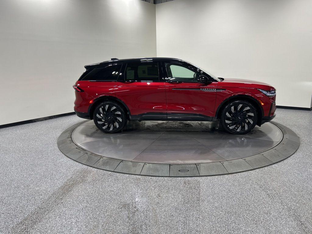 new 2026 Lincoln Nautilus car, priced at $77,641