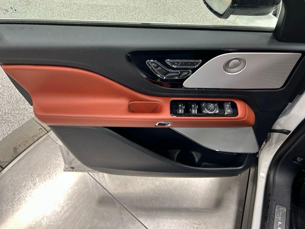 new 2026 Lincoln Aviator car, priced at $83,870