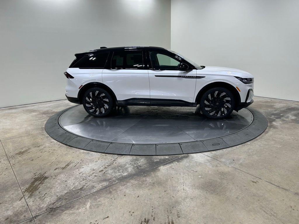new 2026 Lincoln Nautilus car, priced at $67,454