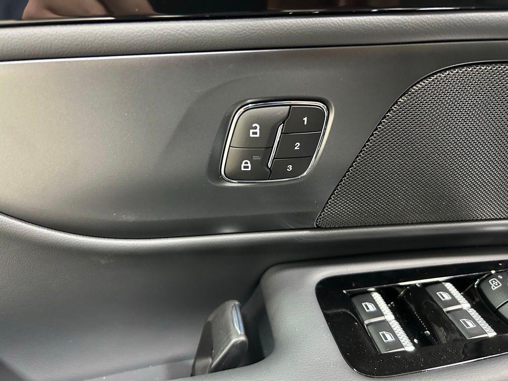 new 2026 Lincoln Nautilus car, priced at $67,454