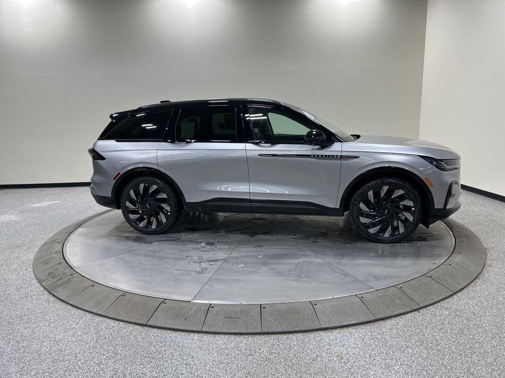 new 2026 Lincoln Nautilus car, priced at $74,720