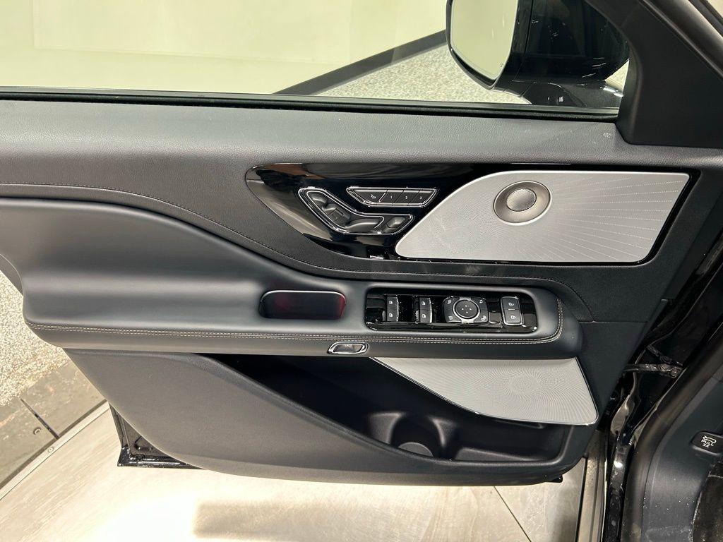 new 2026 Lincoln Aviator car, priced at $81,120