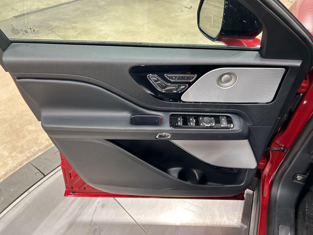 new 2026 Lincoln Aviator car, priced at $79,724