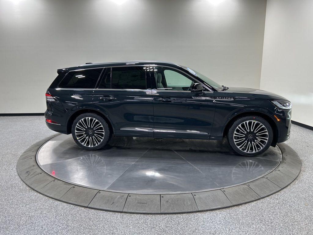 new 2026 Lincoln Aviator car, priced at $93,055