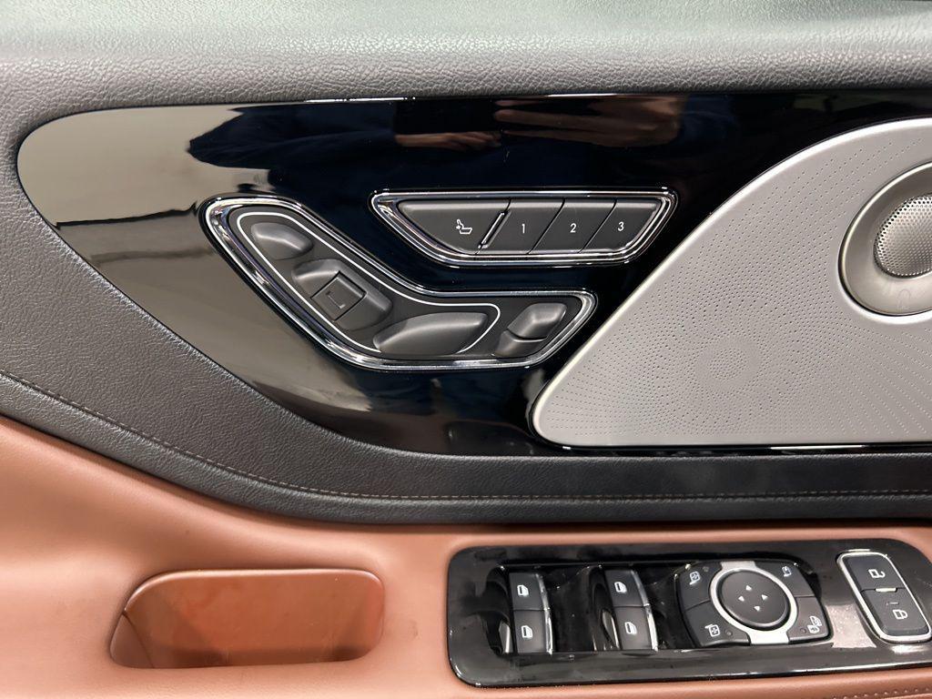 new 2026 Lincoln Aviator car, priced at $82,910