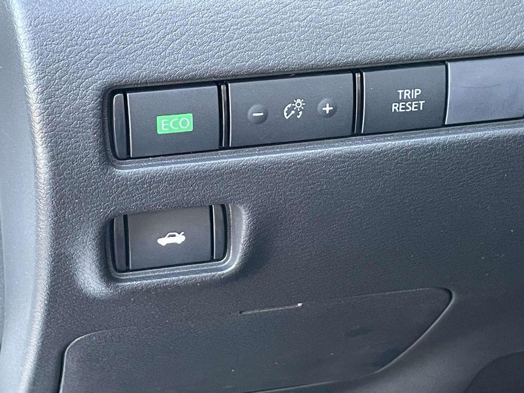 new 2025 Nissan Sentra car, priced at $27,085