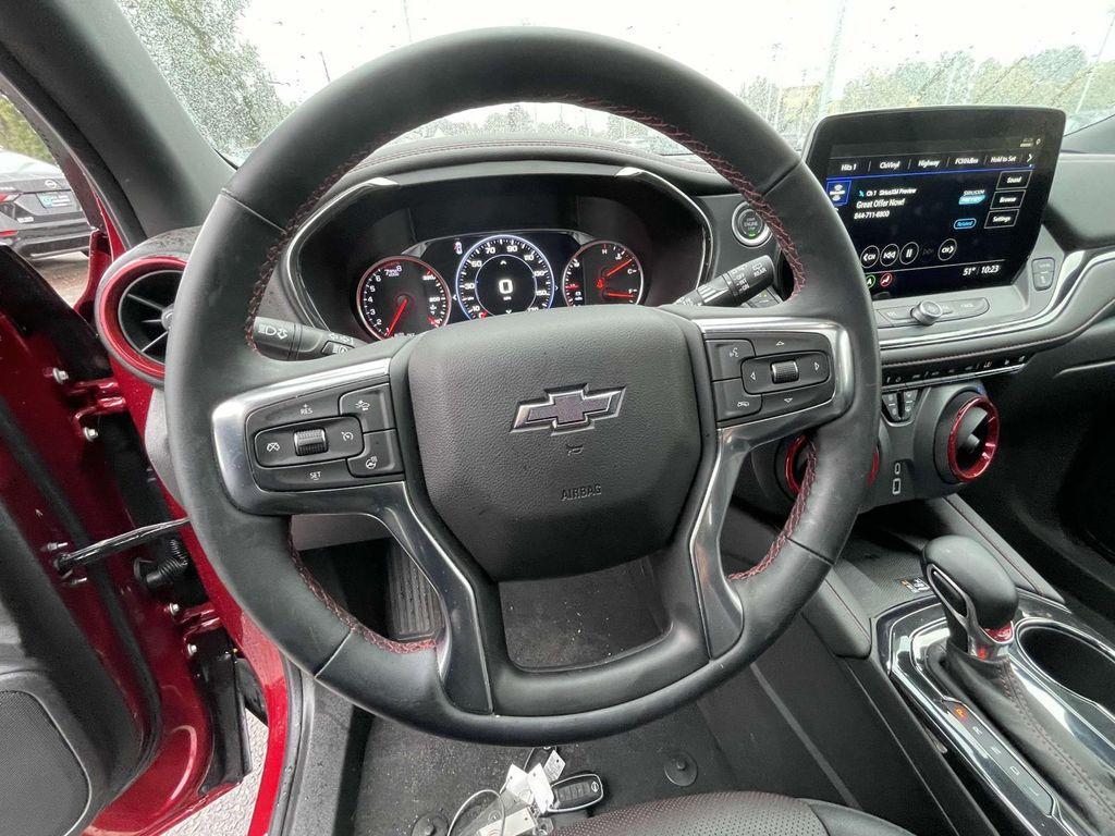 used 2025 Chevrolet Blazer car, priced at $39,113