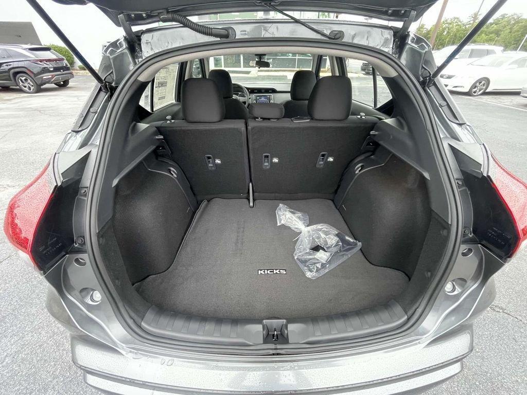 new 2025 Nissan Kicks Play car, priced at $22,910