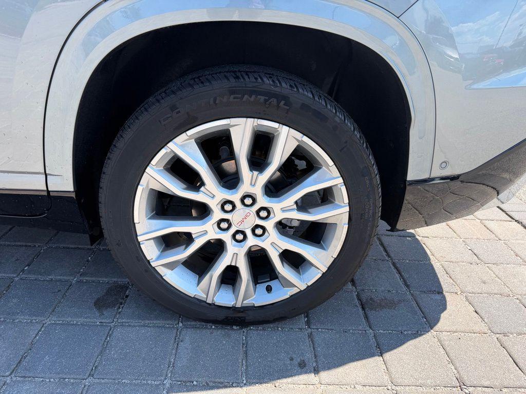 used 2024 GMC Acadia car, priced at $47,798