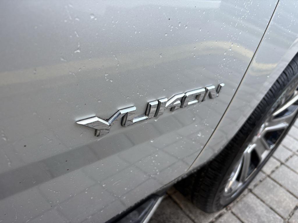 used 2018 GMC Yukon car, priced at $26,737