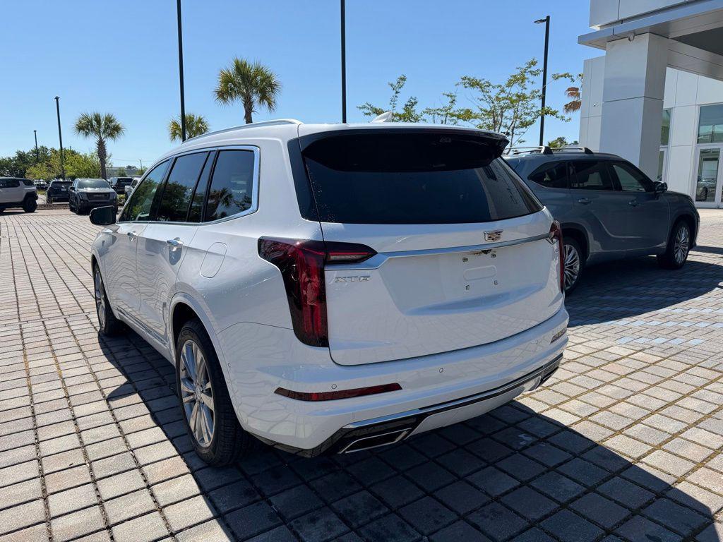 used 2024 Cadillac XT6 car, priced at $45,065