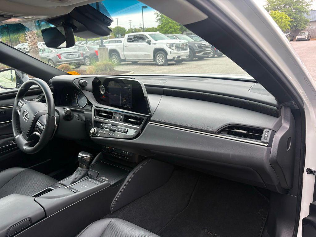 used 2022 Lexus ES 350 car, priced at $38,655