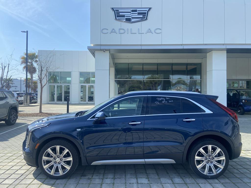 used 2019 Cadillac XT4 car, priced at $18,051