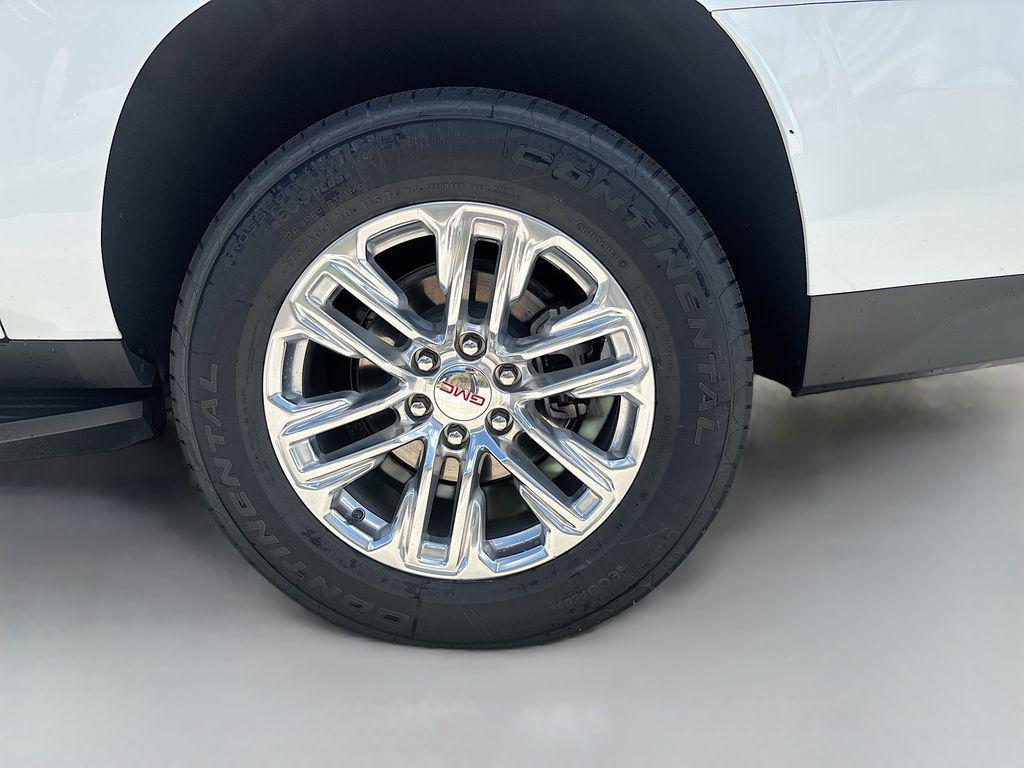 used 2024 GMC Yukon XL car, priced at $62,431