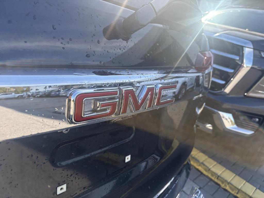 used 2022 GMC Acadia car, priced at $32,904