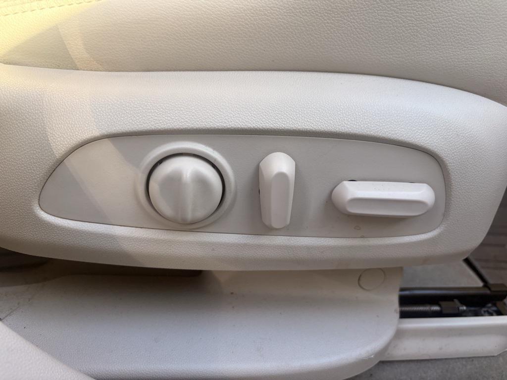 used 2022 GMC Acadia car, priced at $32,904