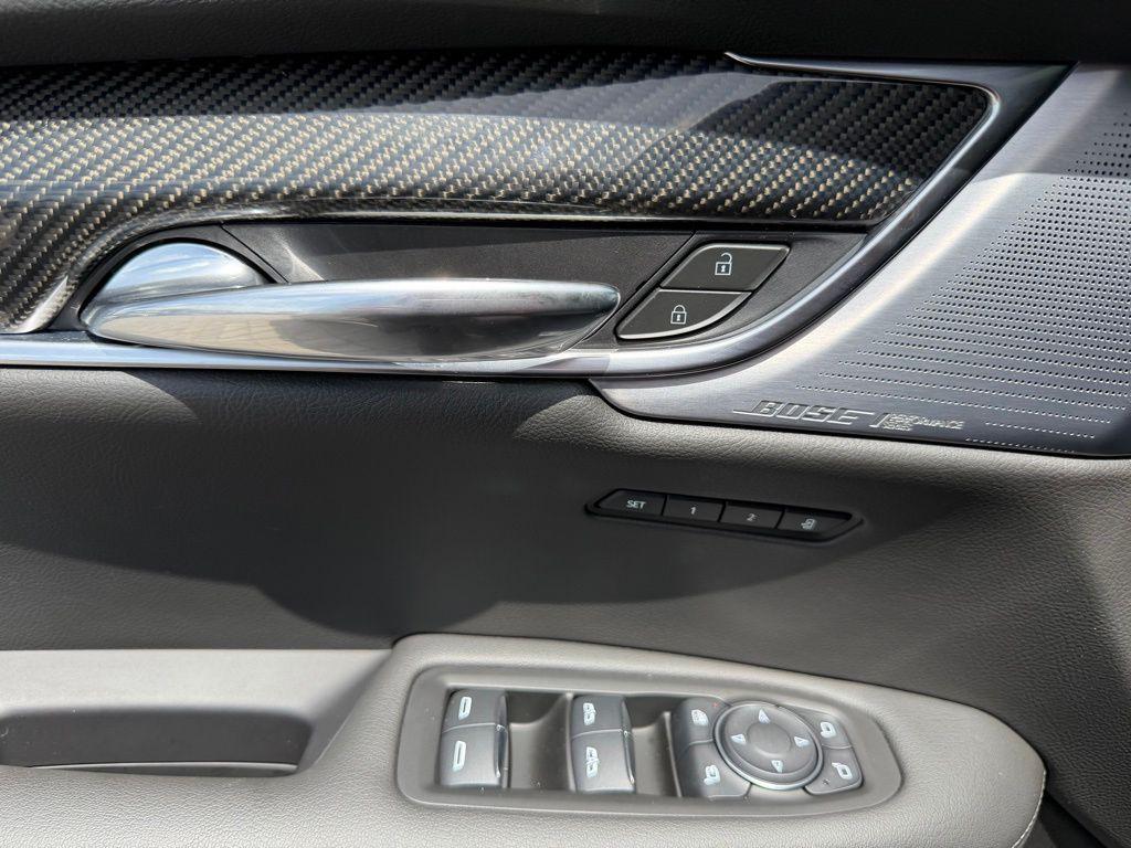 used 2025 Cadillac XT6 car, priced at $52,048
