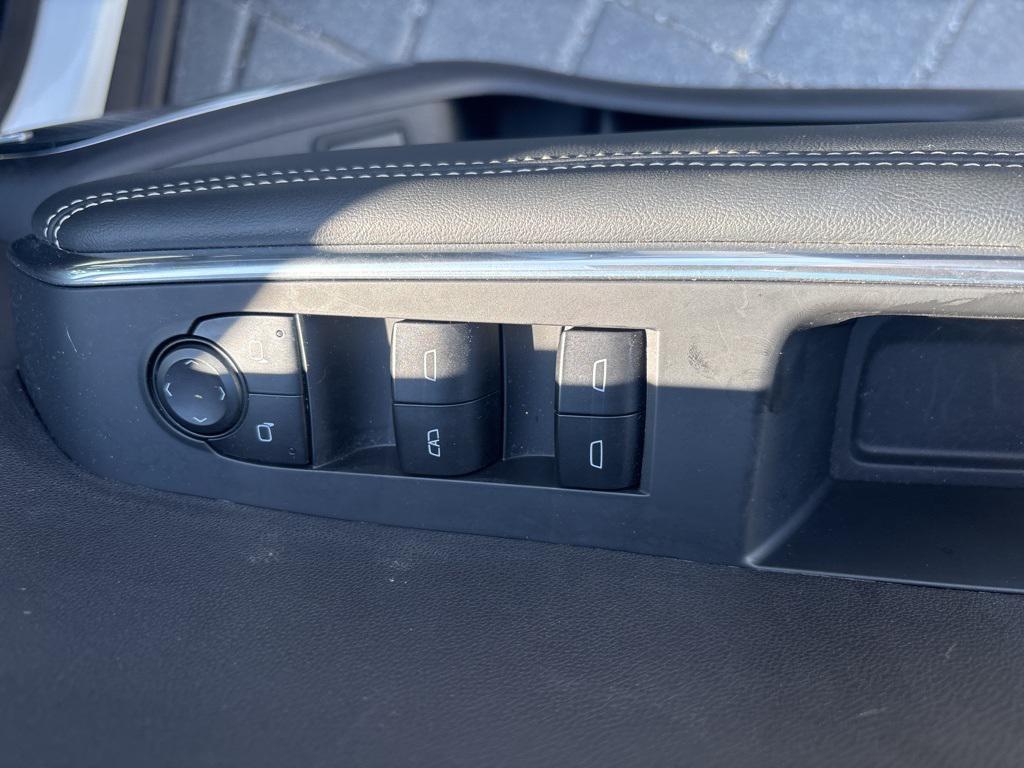 used 2025 GMC Acadia car, priced at $37,570