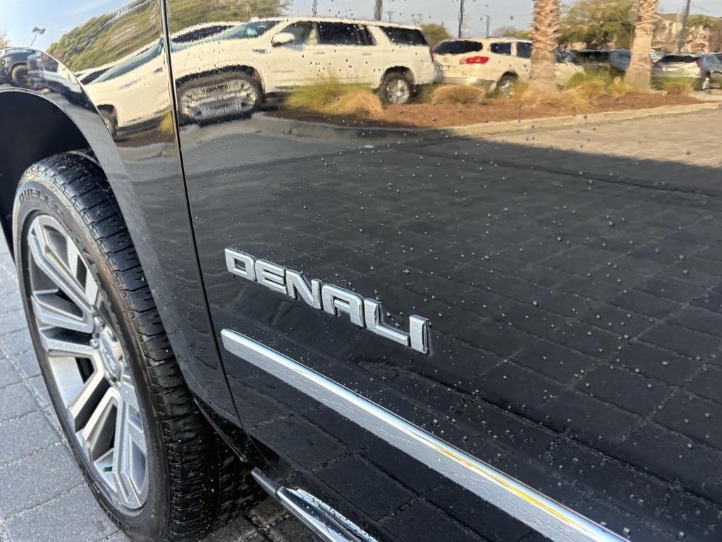 used 2020 GMC Yukon car, priced at $38,471