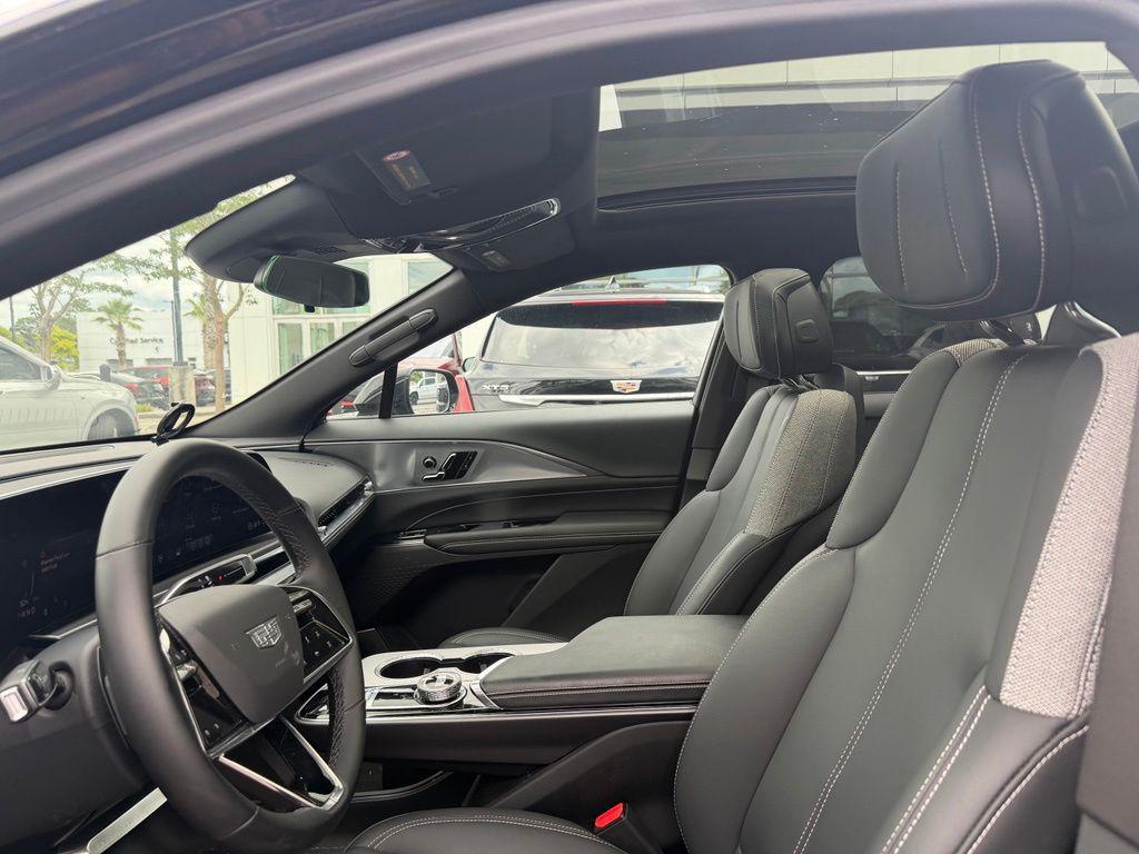 used 2024 Cadillac LYRIQ car, priced at $39,923