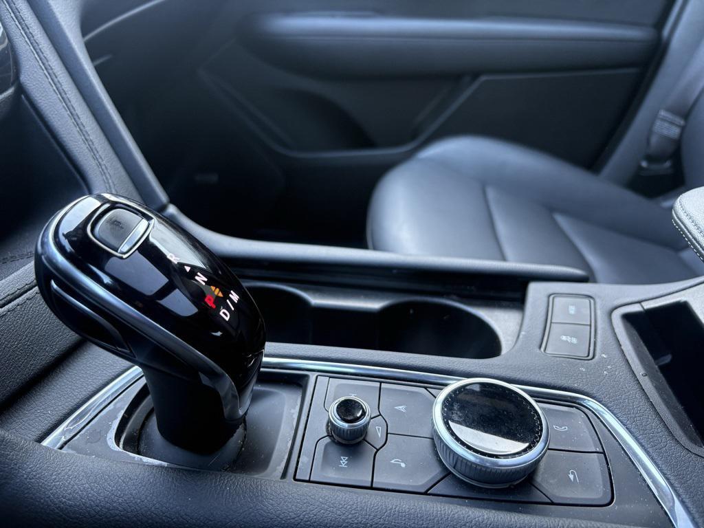 used 2025 Cadillac XT5 car, priced at $42,940