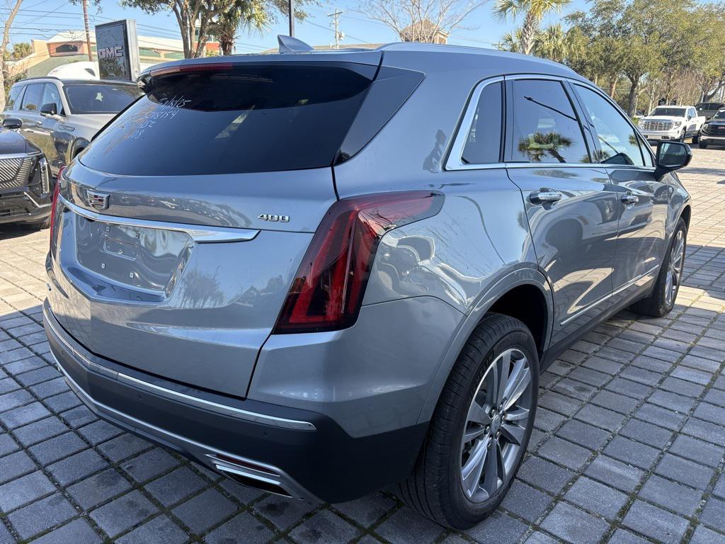 used 2025 Cadillac XT5 car, priced at $42,940