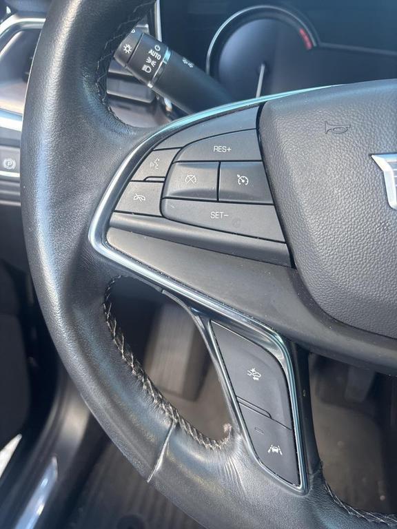 used 2023 Cadillac XT5 car, priced at $29,220