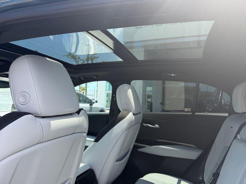 used 2025 Cadillac XT4 car, priced at $42,297
