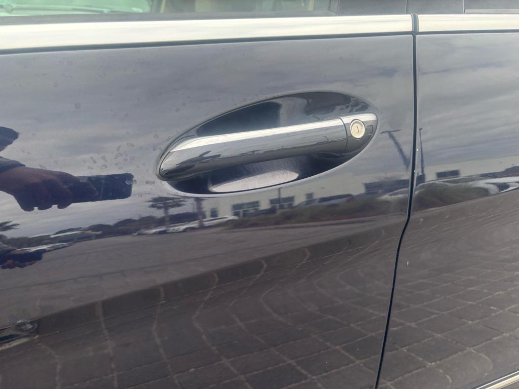 used 2010 Mercedes-Benz R-Class car, priced at $7,000