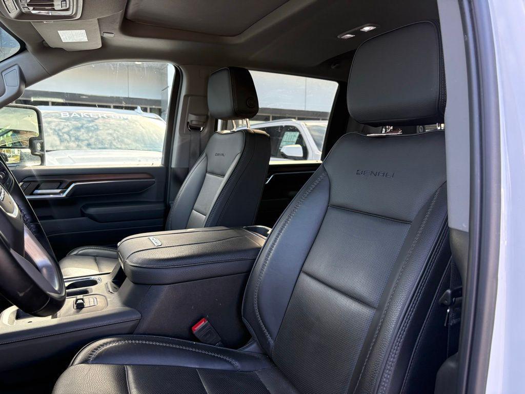 used 2024 GMC Sierra 2500 car, priced at $73,704