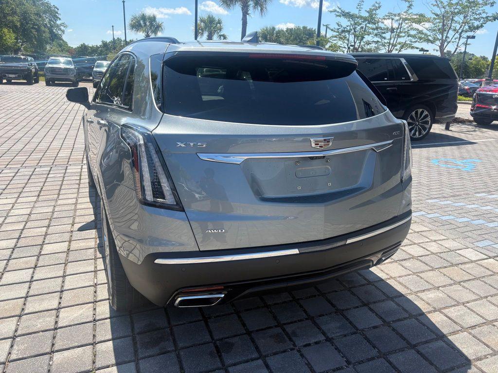 used 2023 Cadillac XT5 car, priced at $36,788