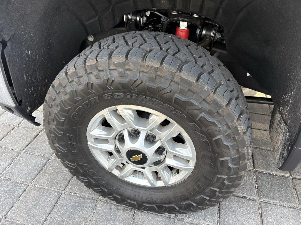 used 2025 Chevrolet Silverado 2500 car, priced at $63,996