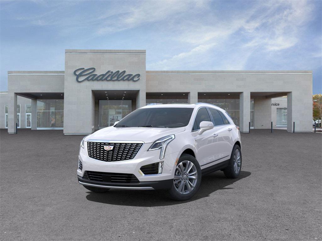 new 2025 Cadillac XT5 car, priced at $52,198