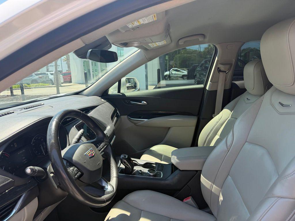 used 2019 Cadillac XT4 car, priced at $20,651