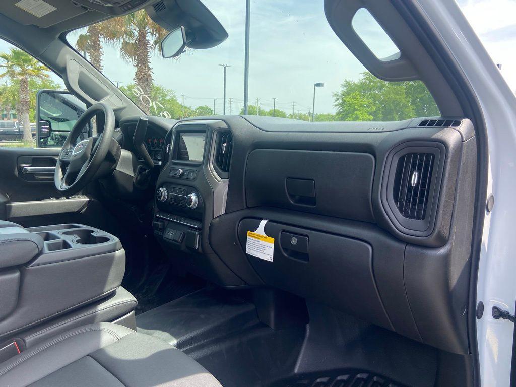new 2026 GMC Sierra 2500 car