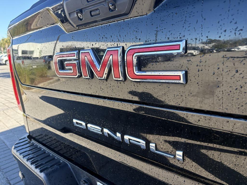 used 2019 GMC Sierra 1500 car, priced at $35,259
