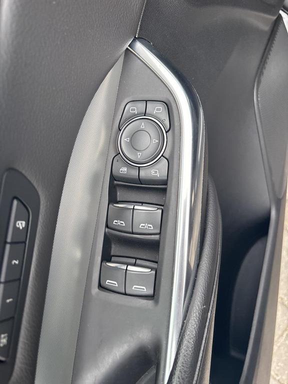 used 2023 Cadillac XT4 car, priced at $26,370