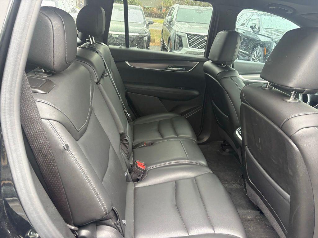 used 2024 Cadillac XT6 car, priced at $38,799