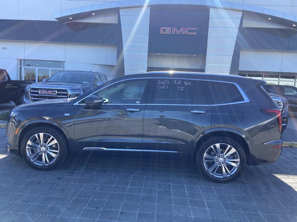 used 2023 Cadillac XT6 car, priced at $36,999